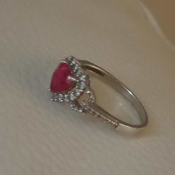 Ring - Picture 2 of 3